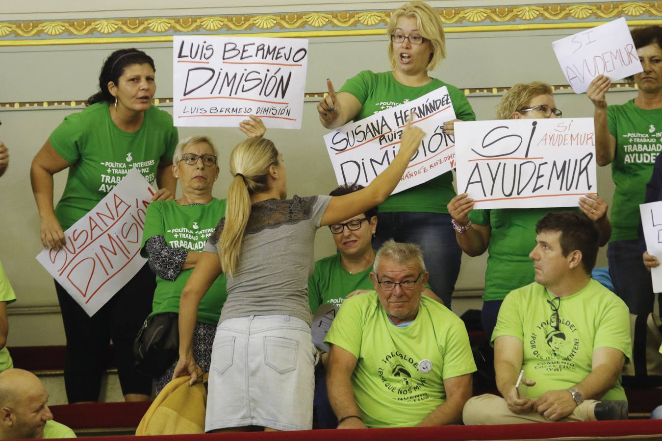Protesta en el pleno de septiembre en Murcia