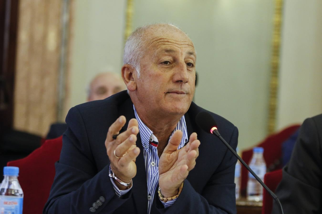 Protesta en el pleno de septiembre en Murcia