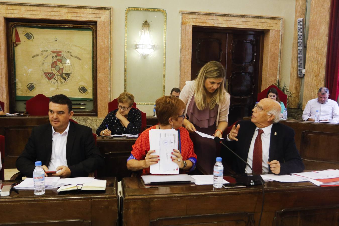 Protesta en el pleno de septiembre en Murcia