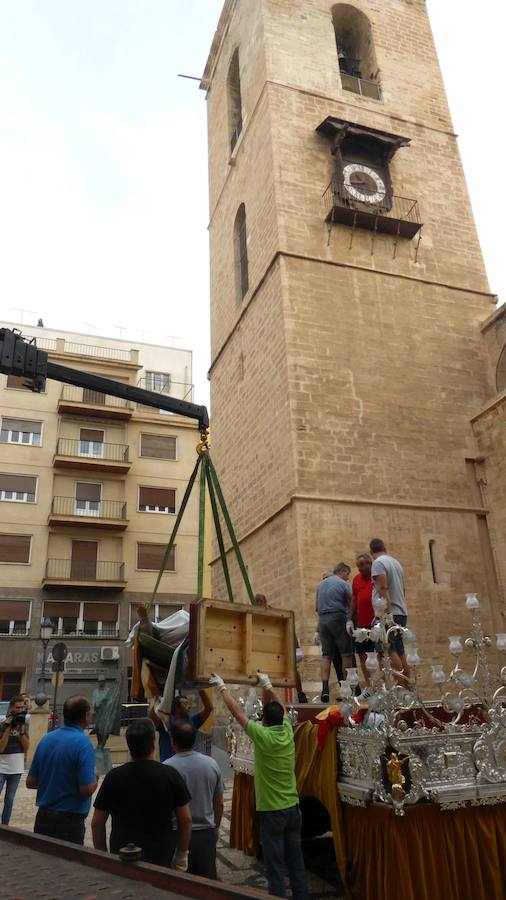 Traslado de las imágenes de la Cofradía de la Samaritana para su restauración
