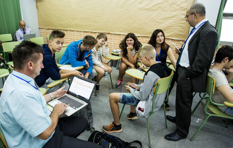 Alumnos de 8 nacionalidades distintas trabajan en un proyecto europeo en el IES San Juan