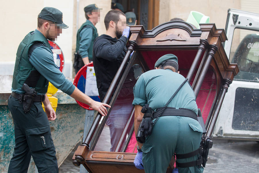 Espectacular despliegue de la Guardia Civil en Xixona para detener a unos traficantes