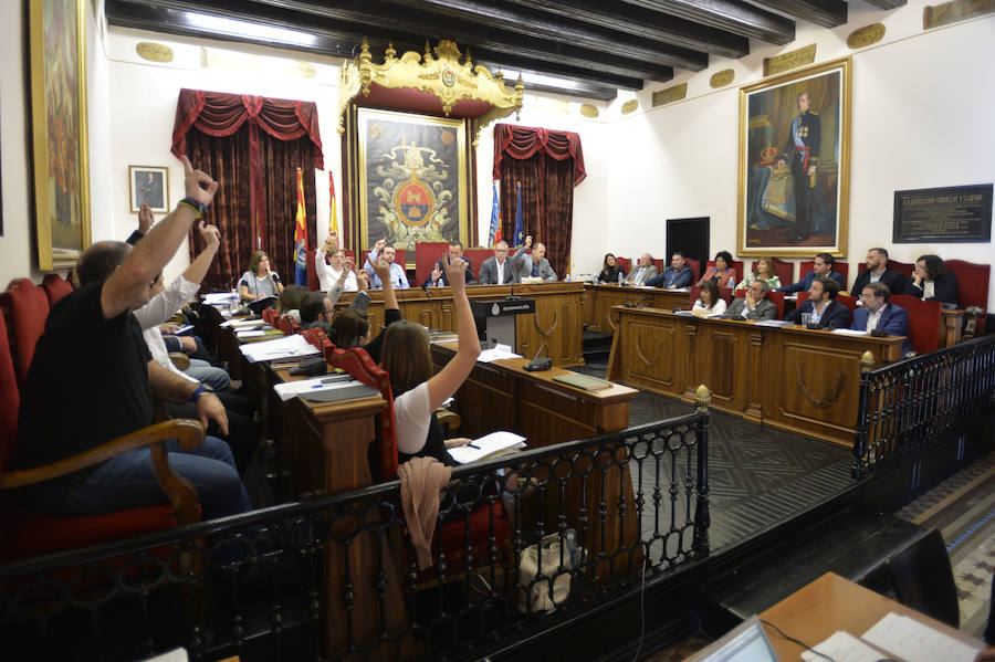 Pleno en el Ayuntamiento de Elche