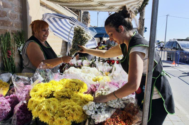 Preparativos previos al día de Todos los Santos