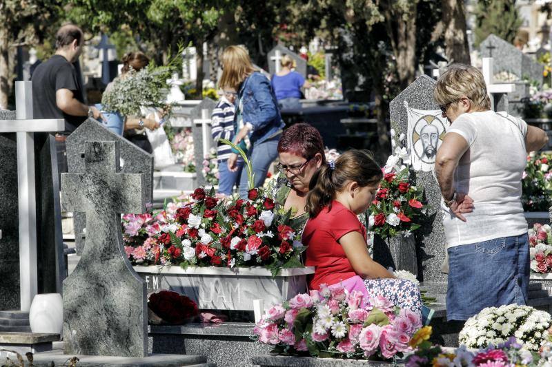 Preparativos previos al día de Todos los Santos