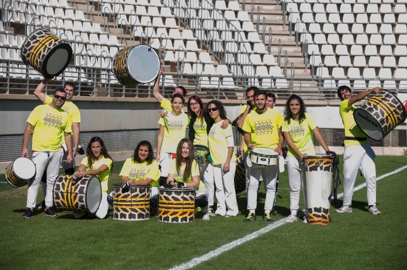 Fiesta en la grada por el derbi de Shanghái