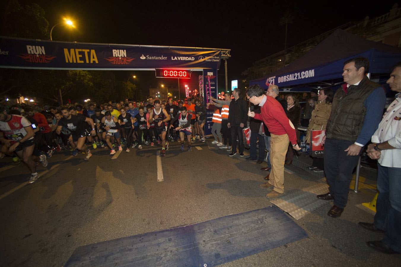 Noche de zapatillas y decibelios