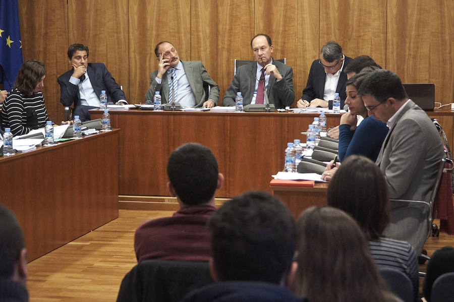 Sesión plenaria en el Ayuntamiento de Orihuela