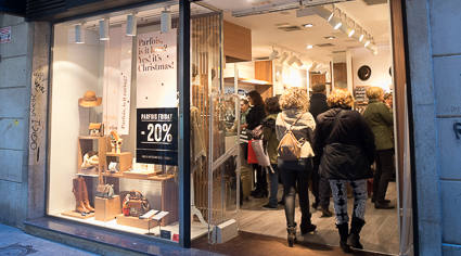 El &#039;Black Friday&#039; trae la alegría a los comercios en Murcia