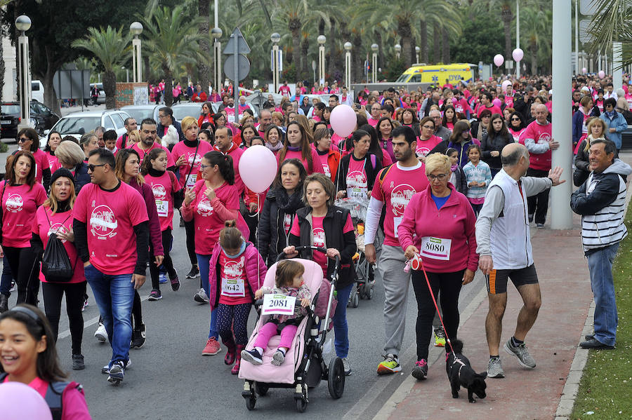 AMACMEC realiza su carrera contra el cáncer de mama