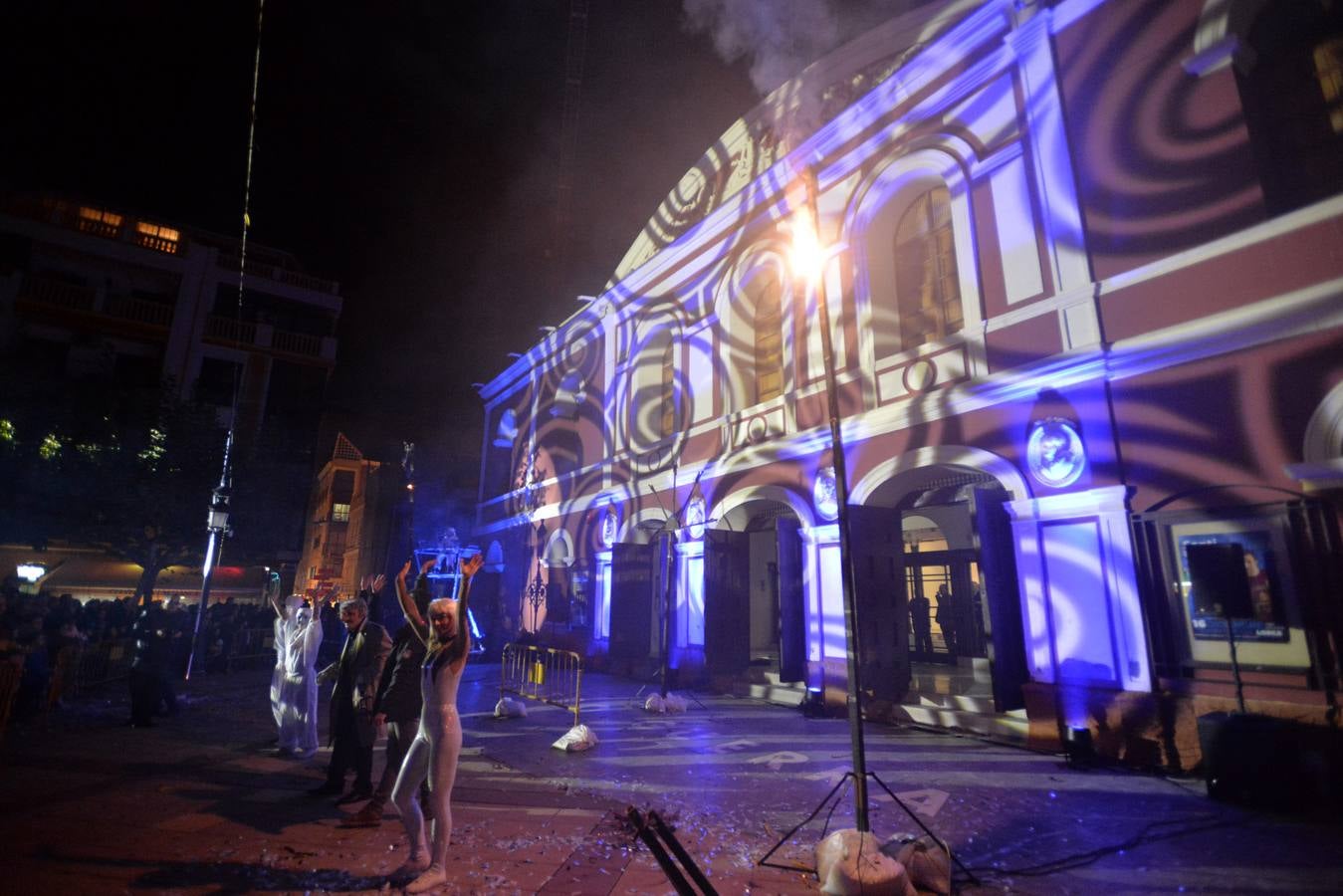 La Navidad ya alumbra las calles de Lorca
