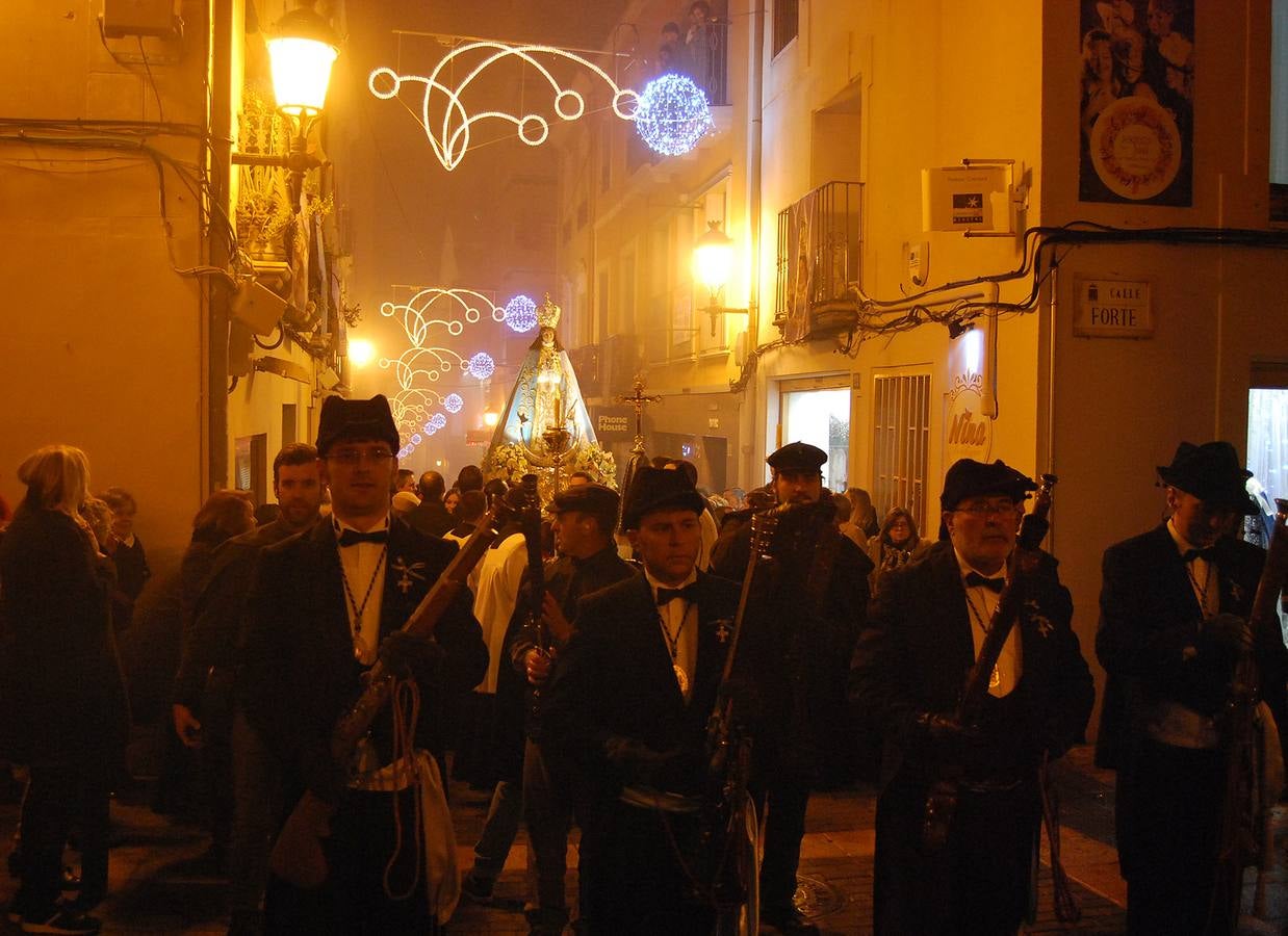 Disparos de Pascua para subir a la Virgen del Castillo a su santuario
