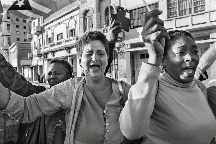 Gritos de recuerdo a Fidel en su despedida.