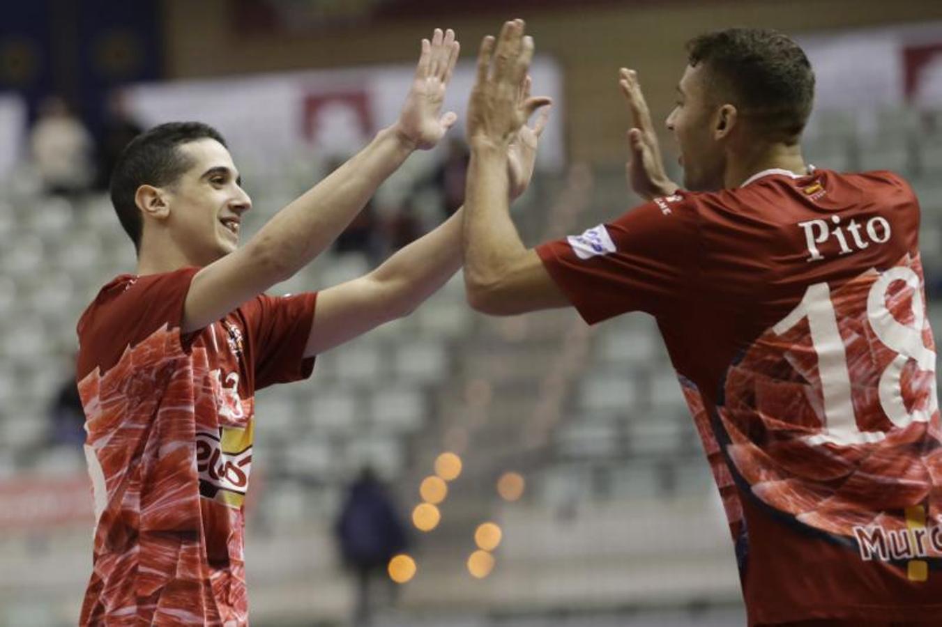 Banquete de goles para despedir el año