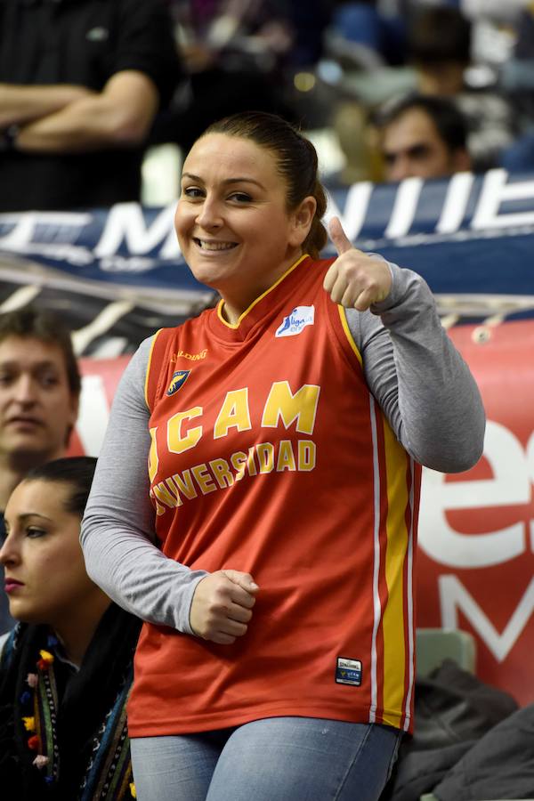 Imágenes del UCAM CB - Valencia Basket (75-78)