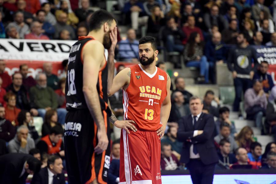 Imágenes del UCAM CB - Valencia Basket (75-78)