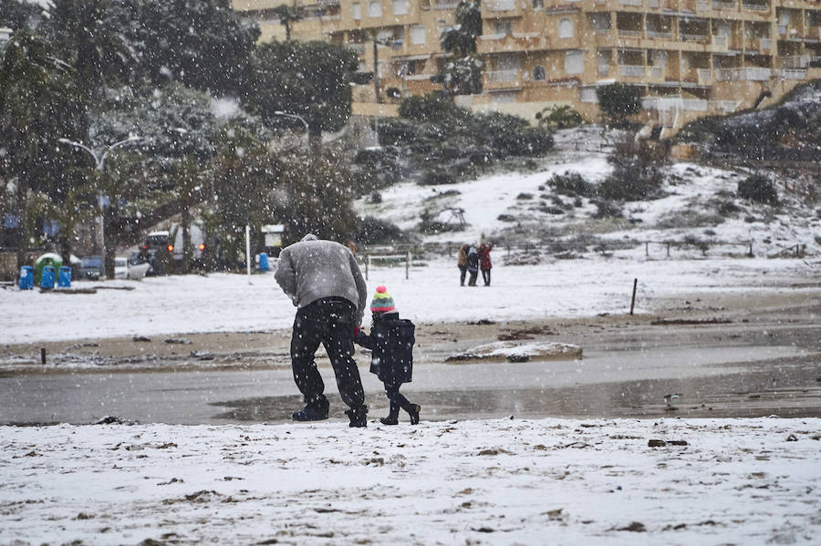 Nieve en el litoral de la Vega Baja
