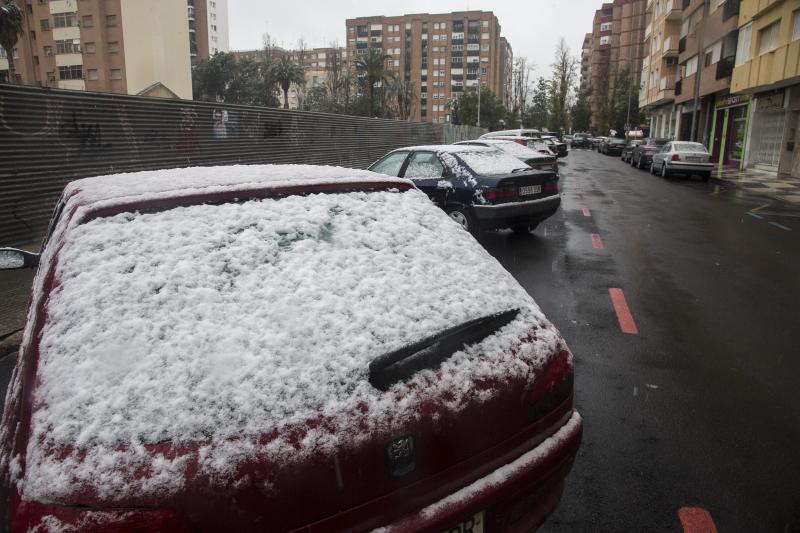Los copos de nieve le cambian la cara a Cartagena