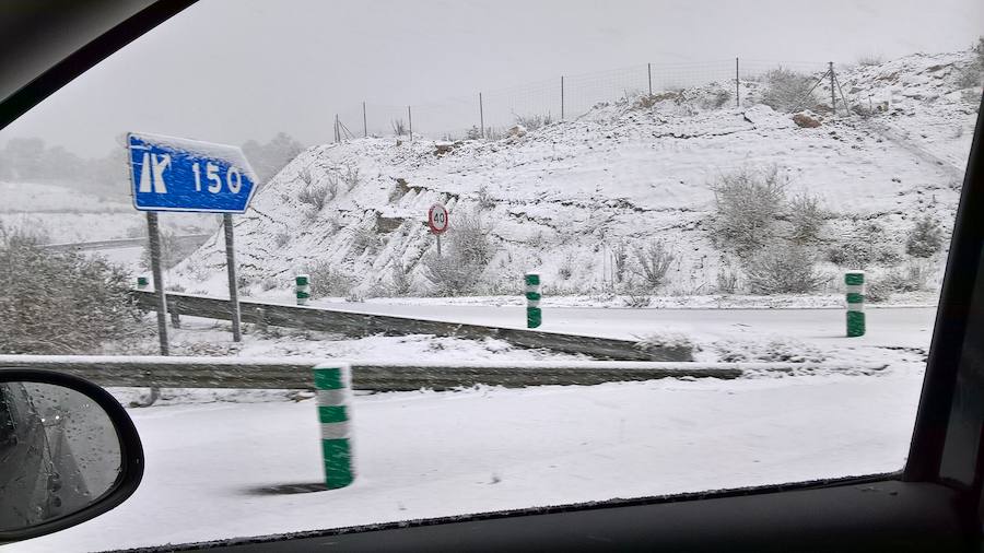 Puerto de la Cadena con nieve.