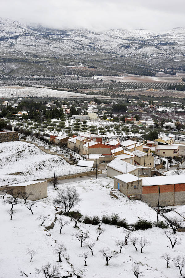 Moratalla amanece de postal por la nevada