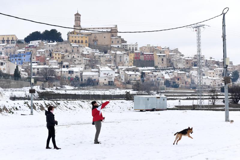 Una pareja y su perro en Cehegín inmortalizan el momento.