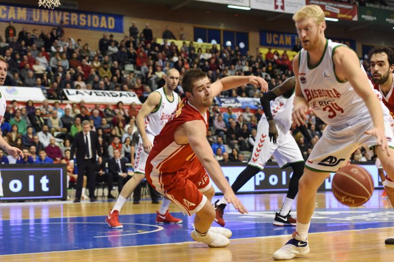 El UCAM, sin opciones ante el Baskonia (71-92)