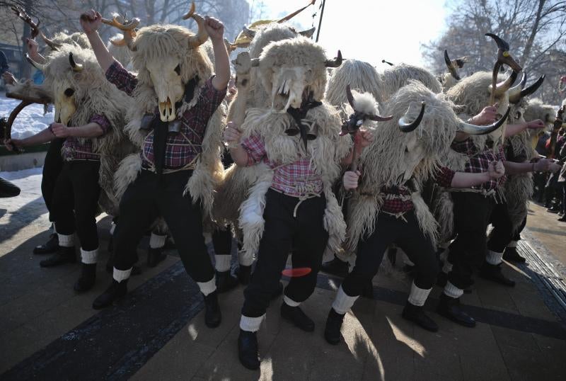 La gran mascarada búlgara