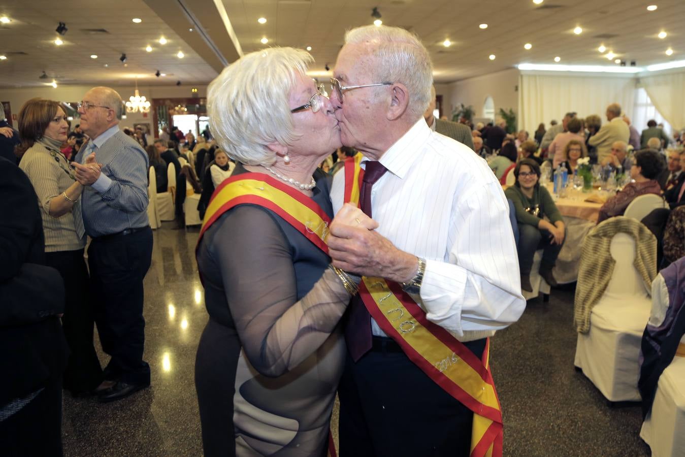 Muchos besos en Cartagena por San Valentín