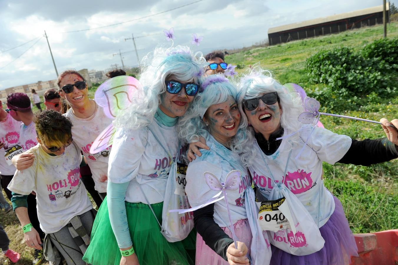 Explosión de polvos de colores en Cabezo de Torres