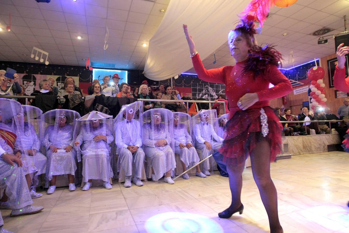 Los mayores hacen más divertido el Carnaval de Cartagena