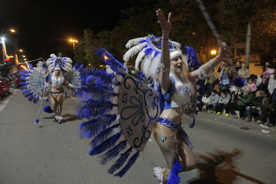 &#039;Glamour&#039; carnavalero en Cartagena