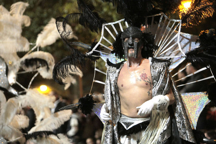 &#039;Glamour&#039; carnavalero en Cartagena