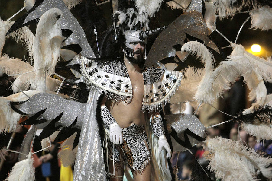 &#039;Glamour&#039; carnavalero en Cartagena