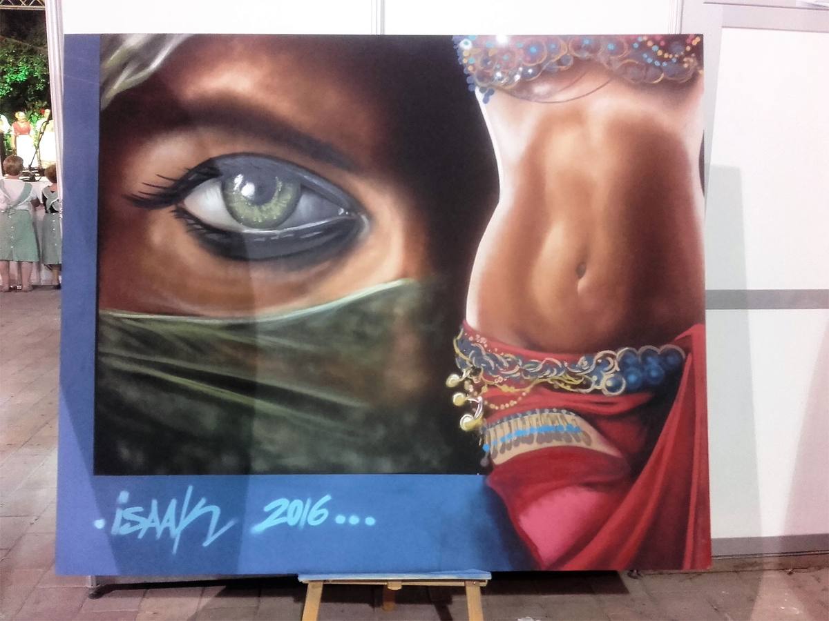 La Oficina del Grafiti recibe cada mes 20 peticiones para eliminar pintadas