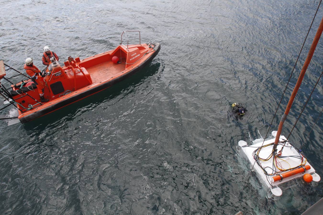 Diez horas sumergidos en la terminal