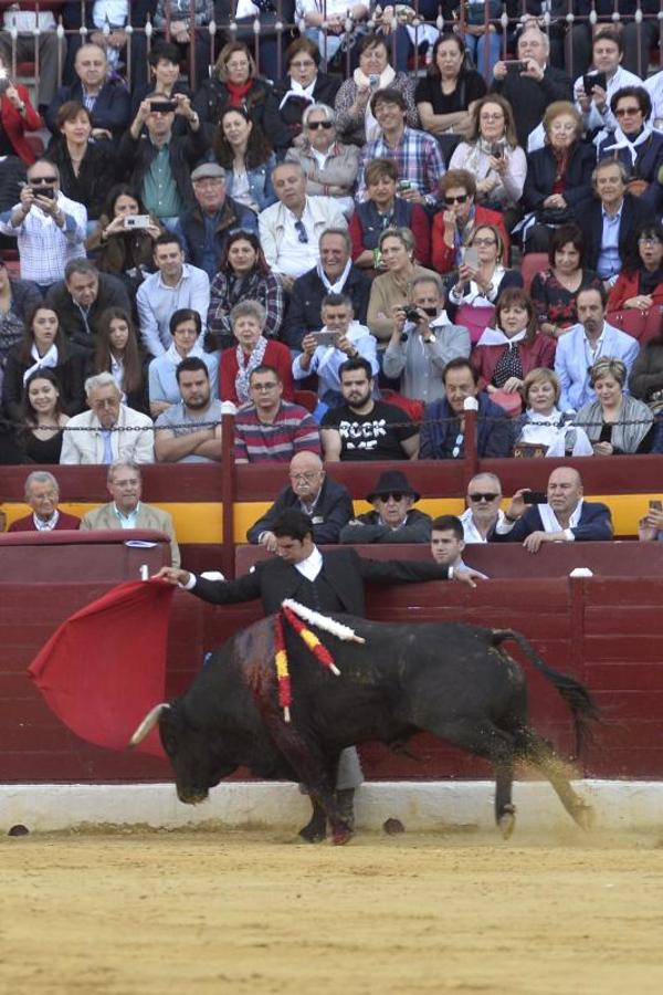 Toreros y solidaridad triunfan en el festival contra el cáncer