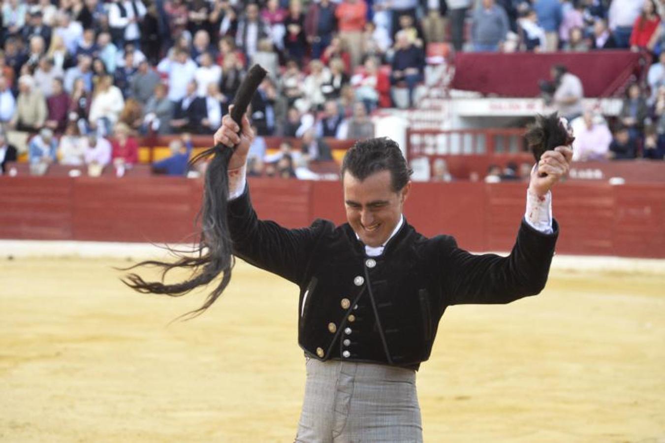 Toreros y solidaridad triunfan en el festival contra el cáncer