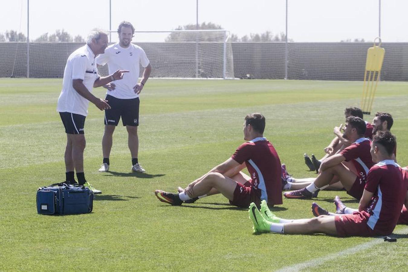 David Vidal dirige su primer entrenamiento con el Lorca