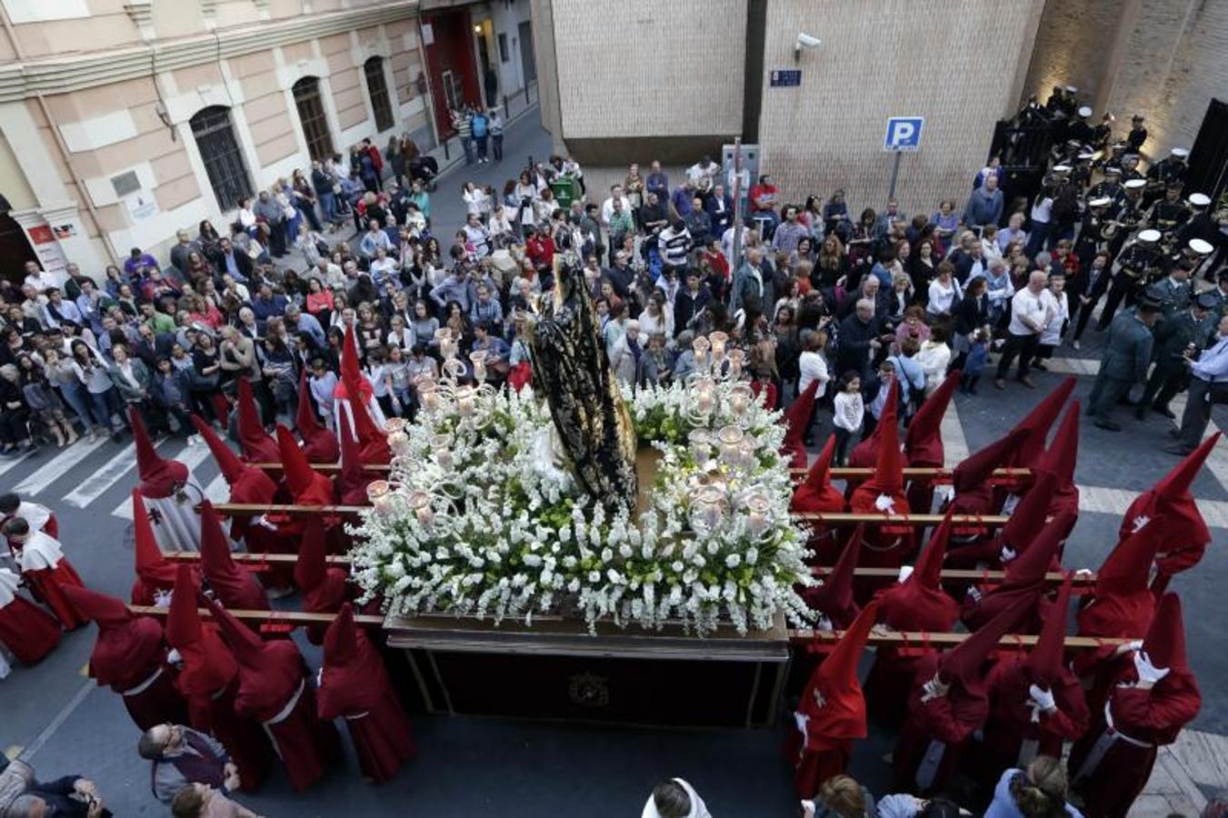 El Cristo de la Salud impone solemnidad en las calles de Murcia