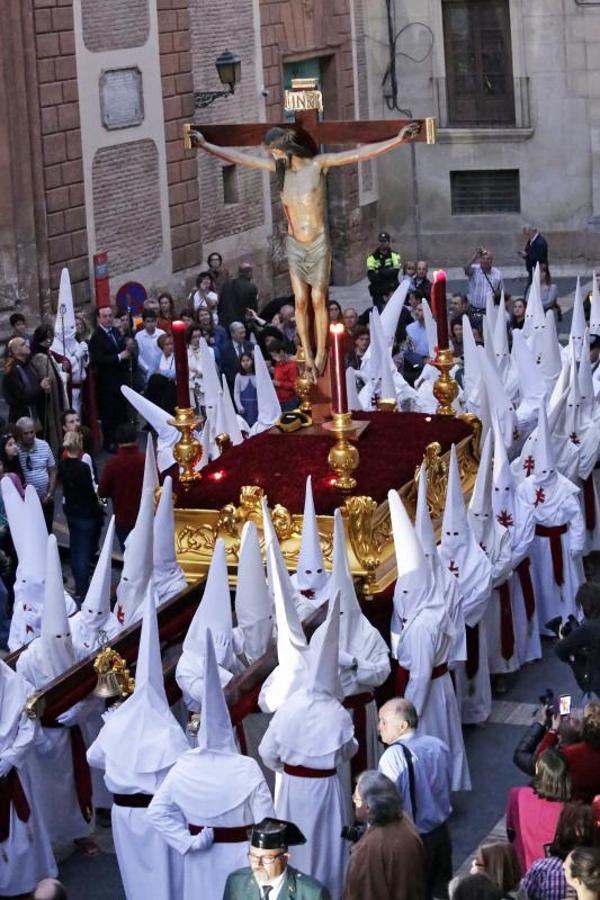 El Cristo de la Salud impone solemnidad en las calles de Murcia