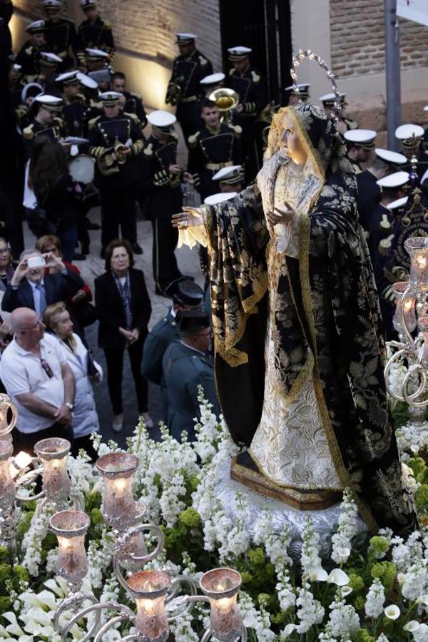 El Cristo de la Salud impone solemnidad en las calles de Murcia