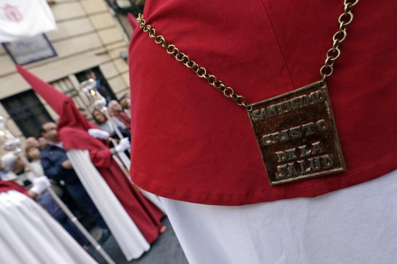 El Cristo de la Salud impone solemnidad en las calles de Murcia