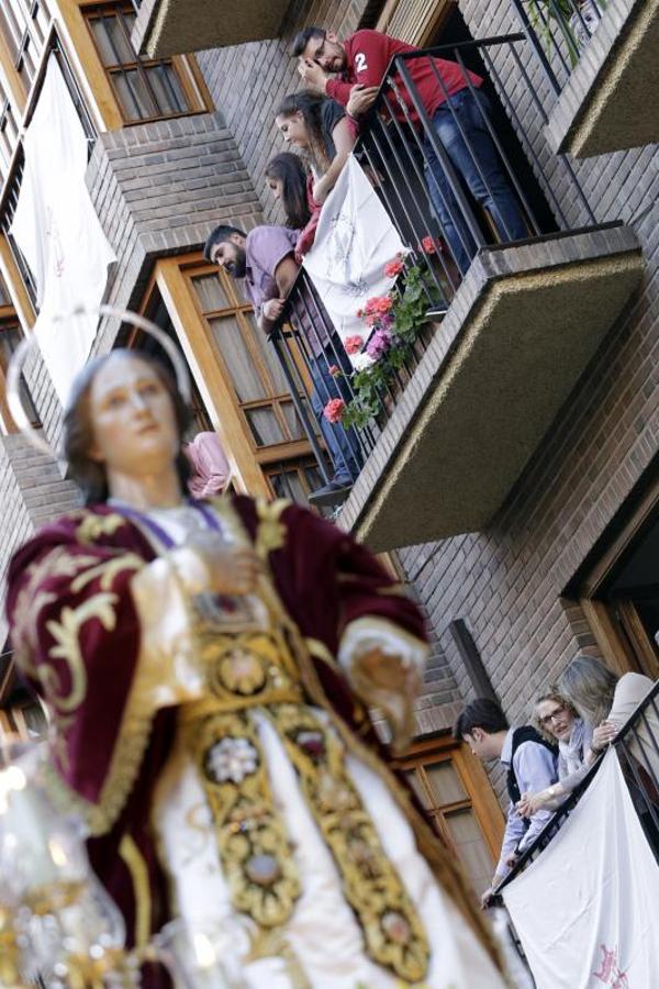 El Cristo de la Salud impone solemnidad en las calles de Murcia