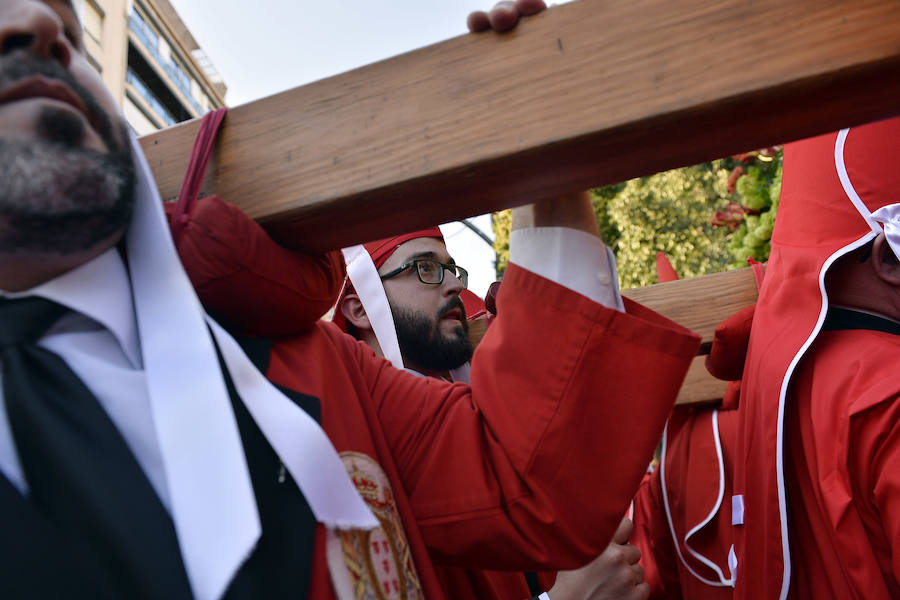 Miércoles Santo en Murcia: La procesión de los &#039;coloraos&#039;