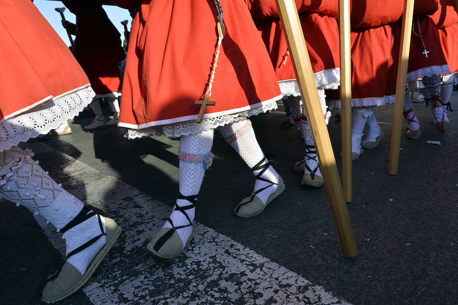 Miércoles Santo en Murcia: La procesión de los &#039;coloraos&#039;