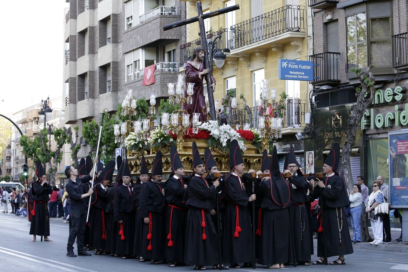 La Sangre se tiñe de negro