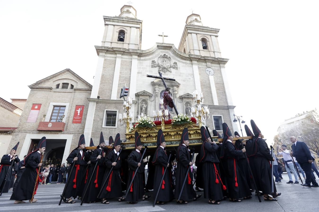 La Sangre se tiñe de negro