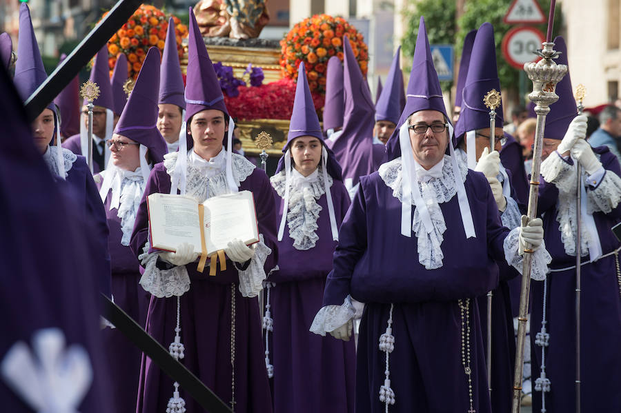 Desembarco de túnicas moradas