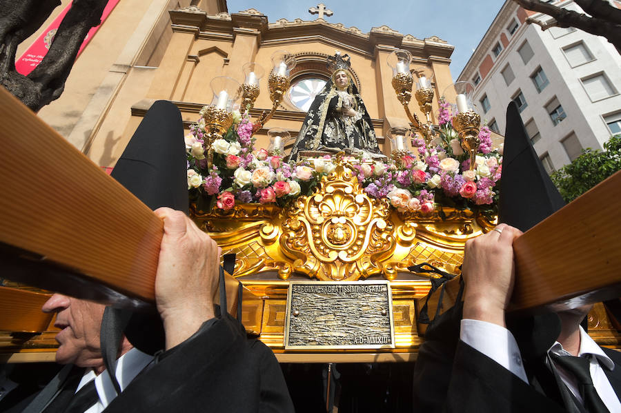 Nuestra Señora del Rosario emociona en las calles de Murcia