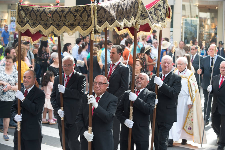 Nuestra Señora del Rosario emociona en las calles de Murcia